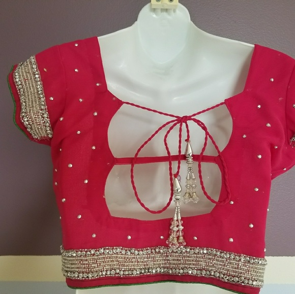 Pink Saree with blouse - Picture 5 of 6